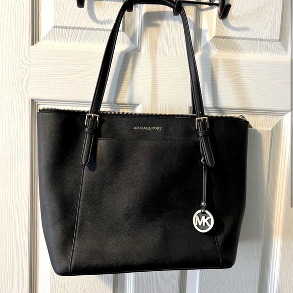 Michael Kors Black Bag - Picture 1 of 4